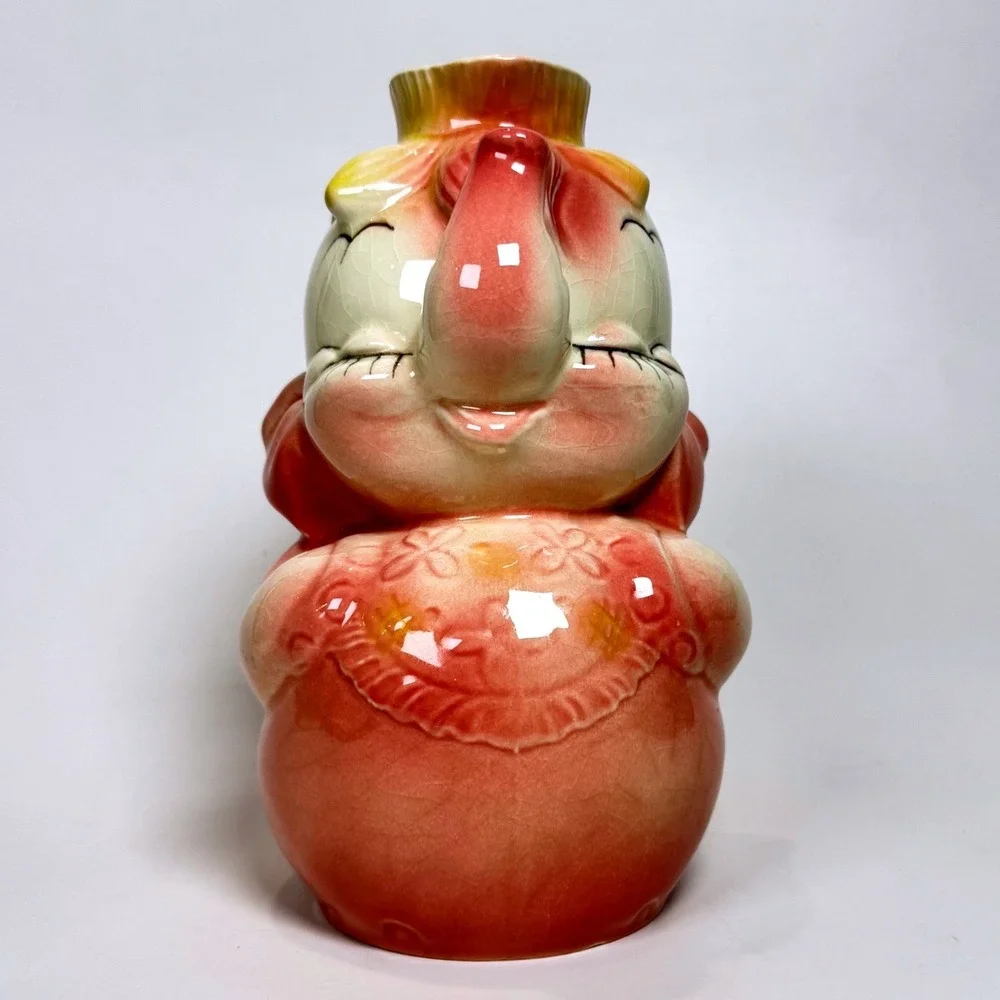 Vintage Hull Leeds USA Pottery Ceramic Elephant Vase Pink Anthropomorphic Kitsch
